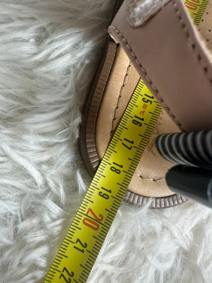 Paire de sandales rose pale Romagnoli taille 29 - photo numéro 5