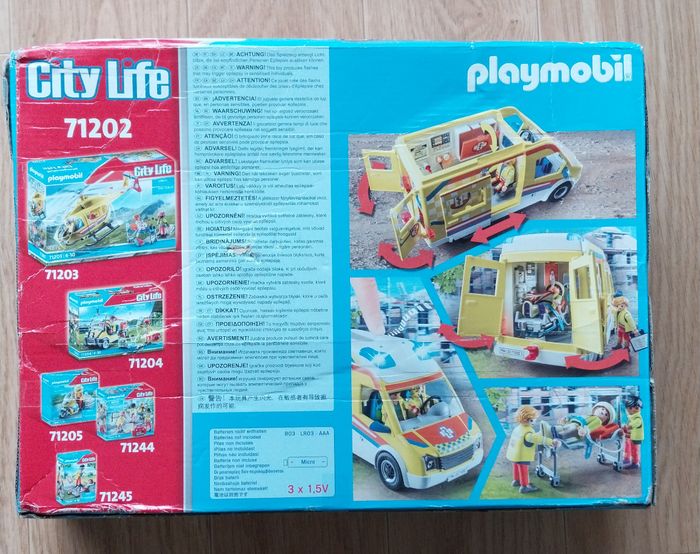Playmobil City Life 71202 Ambulance avec effets lumineux et sonore neuf plastiques scellés - photo numéro 5