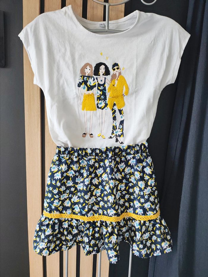 8 ans ensemble été teeshirt et jupe