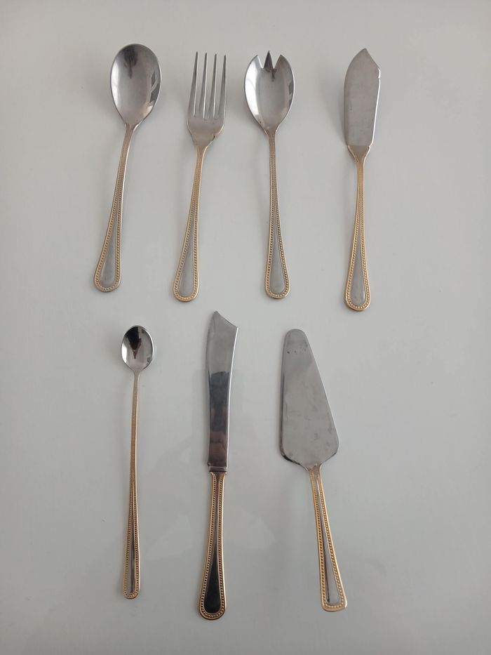 Ménagère de service 7 pièces - Inox 1810 Italie - Finition Dorée - photo numéro 1