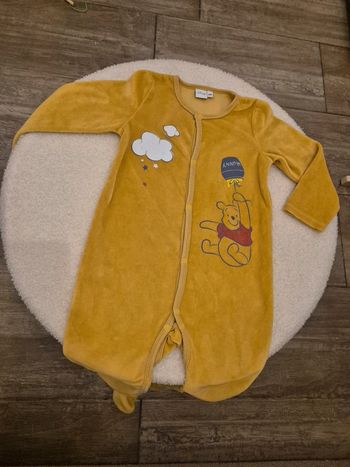 Pyjama velours winnie l'ourson ou ouverture devant