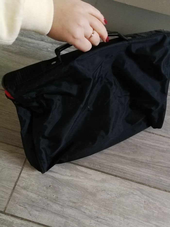 Pochette noir et rouge à zip Crédit Agricole - photo numéro 5
