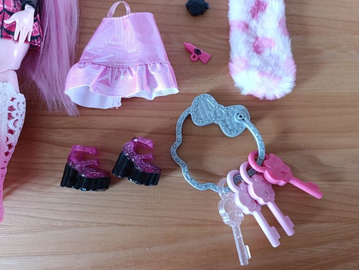 Cercueil Draculaura+ accessoires - photo numéro 3