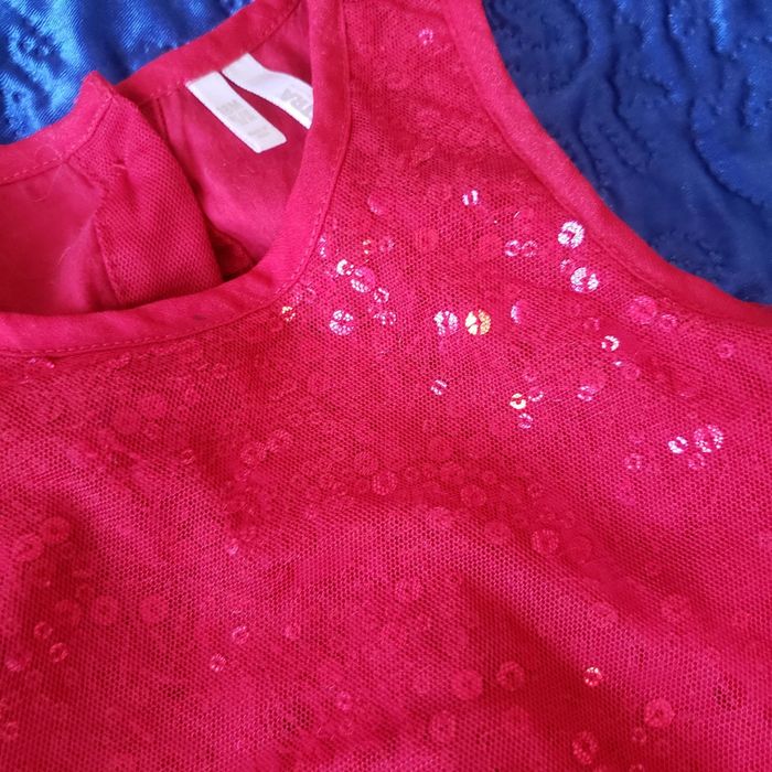 🌸 Belle robe rouge a sequin ideal occasion taille 18 mois - photo numéro 3