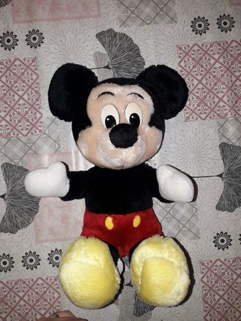 Peluche Mickey