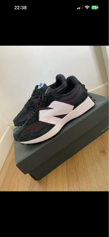 New balance noire et blanche