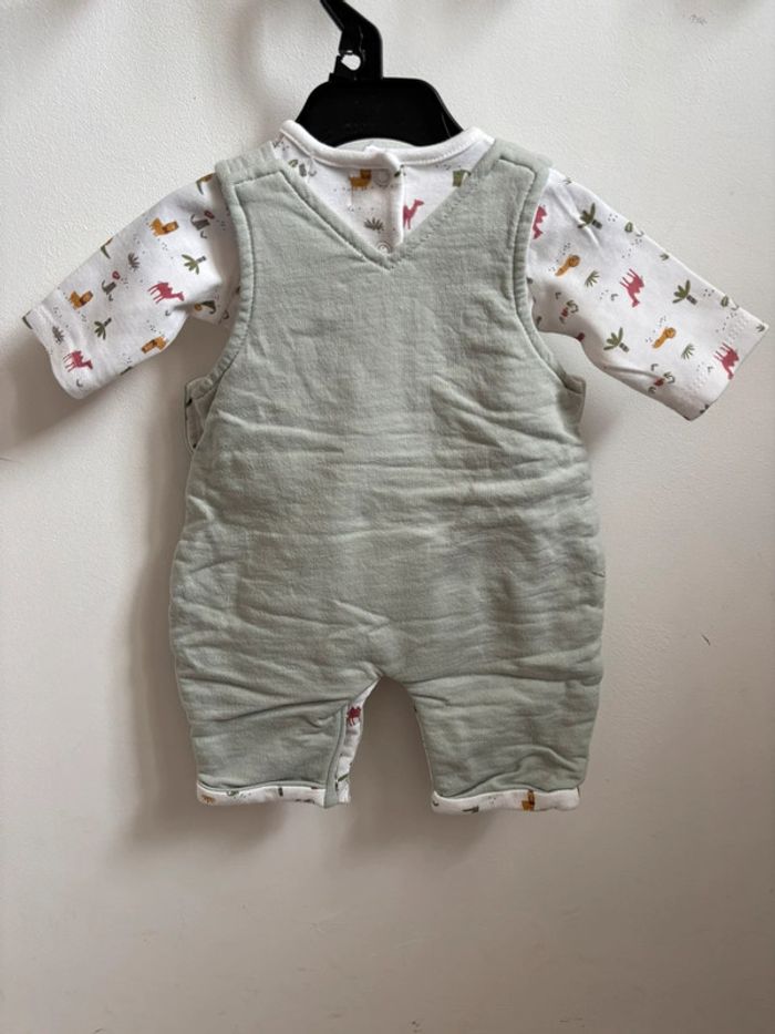 Ensemble body + salopette 1 mois - photo numéro 5