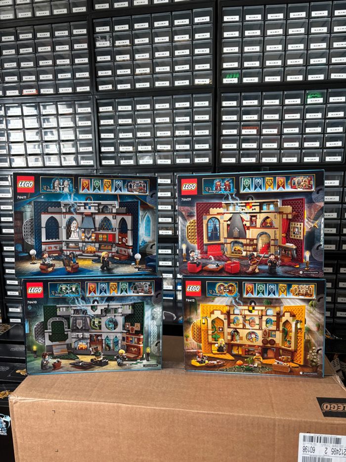 LEGO Harry Potter • Les blasons des 4 maisons de Poudlard • NEUF - photo numéro 6