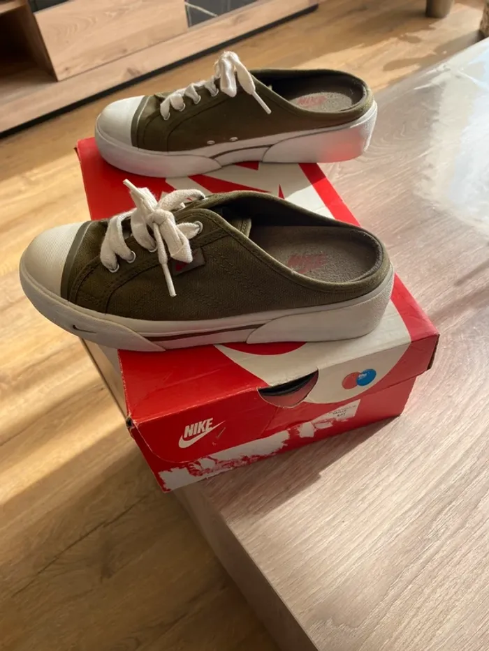 🔥 Mules Nike Hermosa Wmns – Rare Vintage – Taille 37,5 Kaki - photo numéro 3