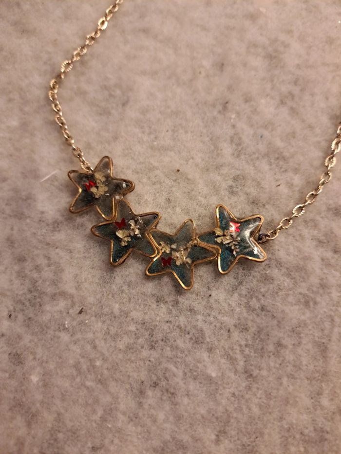Collier étoile multicolore résine - photo numéro 3