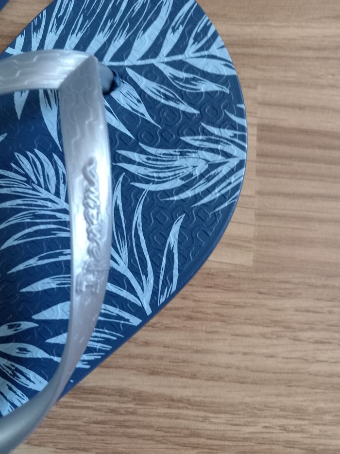 Tongs Ipanema taille 37 EUR - photo numéro 2