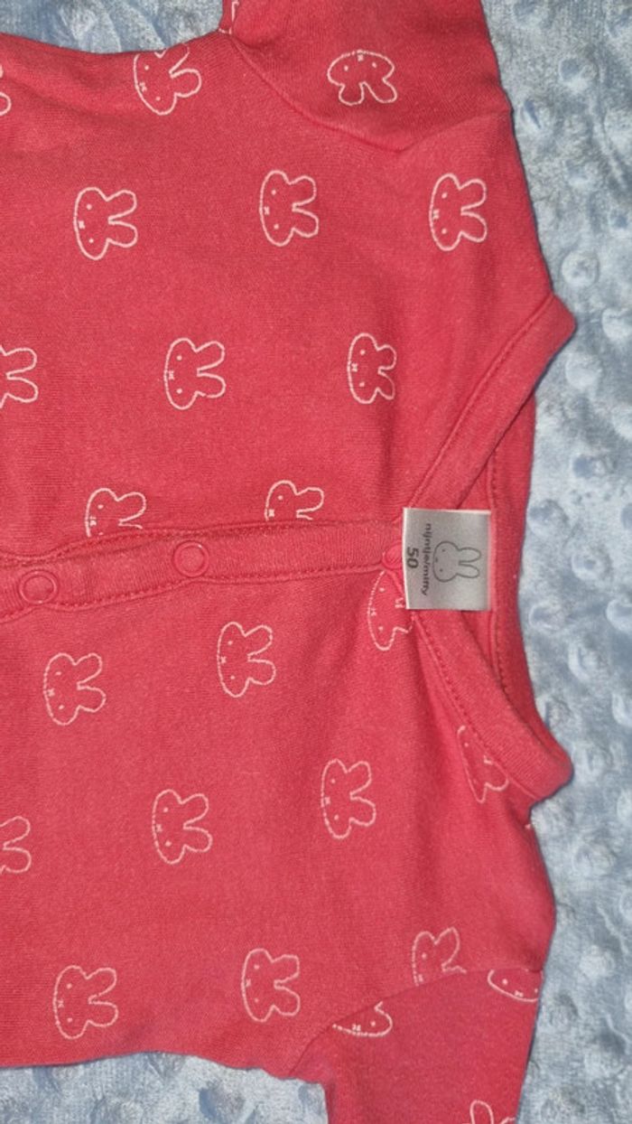 Pyjama 1 mois 50 cm en bon état - photo numéro 3