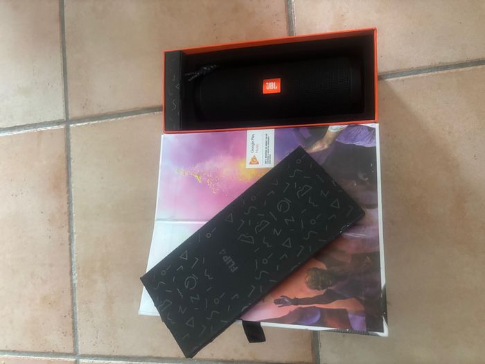 Flip 4 JBL noir - photo numéro 2