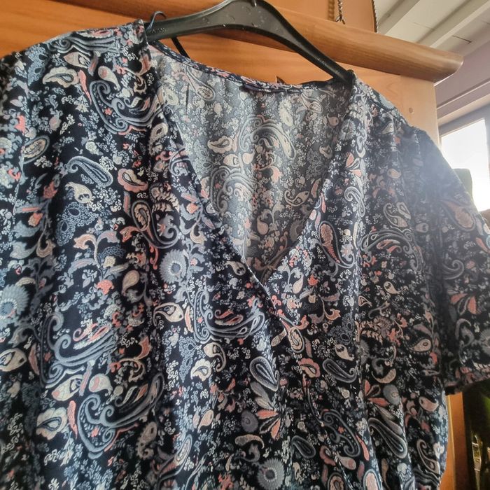 Robe courte 2xl 50 52 bleu a motif neuve jamais portée sans étiquette - photo numéro 5