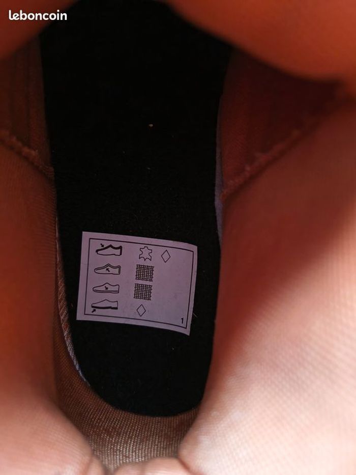 Nike · Pointure 37 · Tout Neuf - photo numéro 5