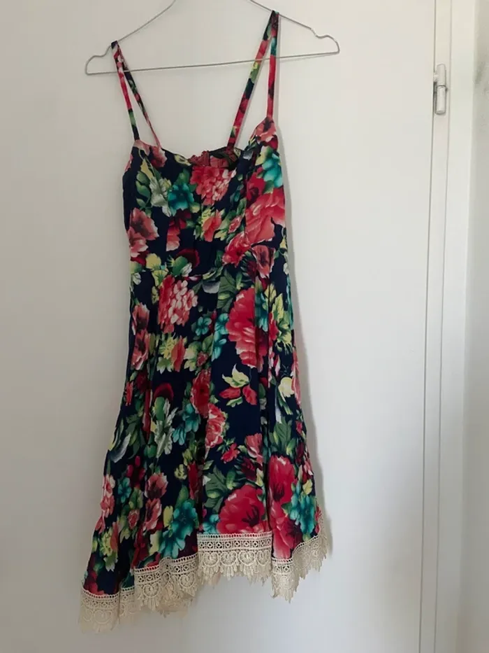 Jolie robe flori - photo numéro 2