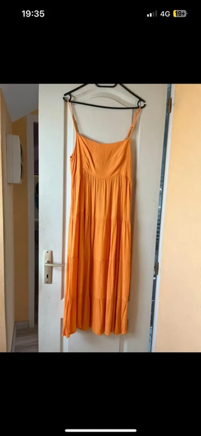 robe longue orange stradivarius - photo numéro 2
