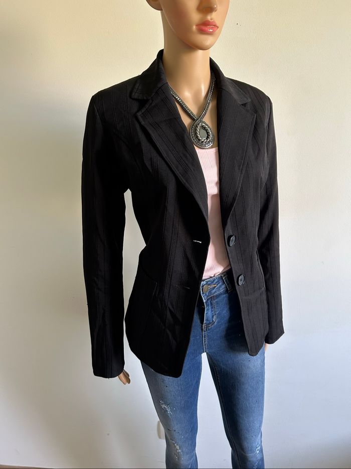 Blazer noir La City taille 42 excellent état - photo numéro 2