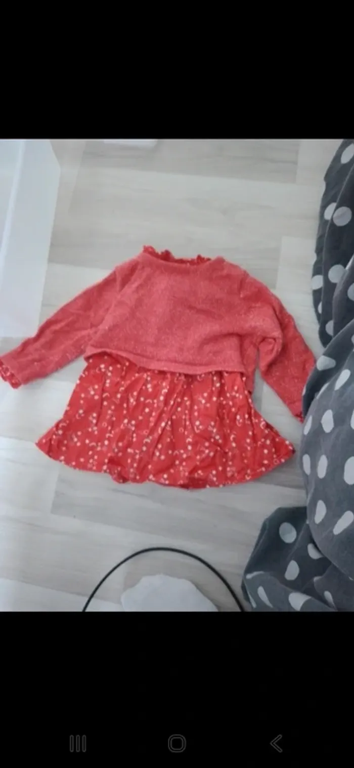 Robe pull rouge taille 12 mois tape a l œil