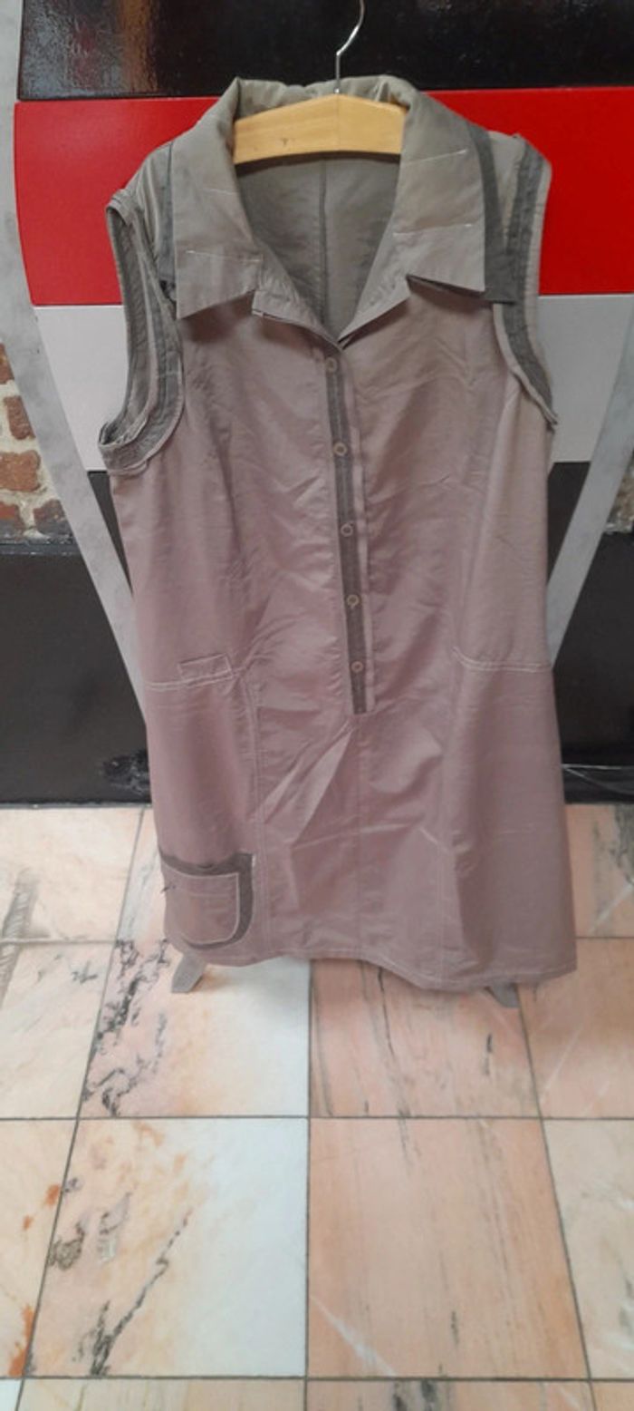 Robe à boutons