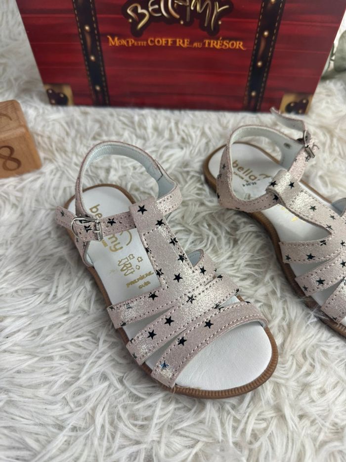 Paire de sandales rose étoile Bellamy taille 28 - photo numéro 2