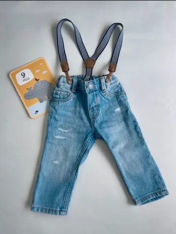 Jeans stylé à bretelles