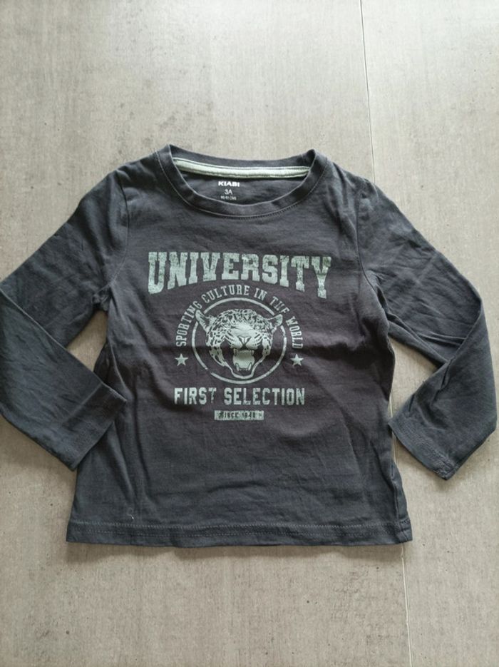 Tee shirt