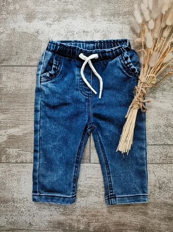 🌺Très joli jean bleu fille 9mois Neuf