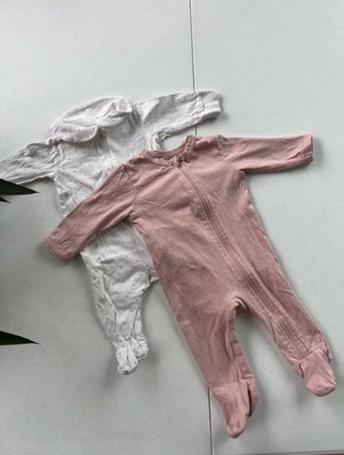 Lot de deux pyjamas zip fermeture éclair vertbaudet taille 3 mois