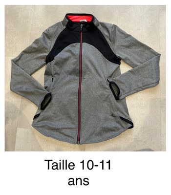Veste de sport taille 10-11 ans