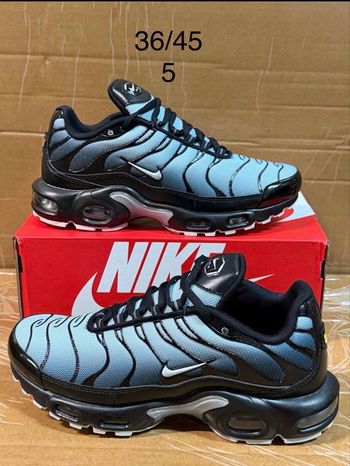 Nike tn gris noir blanc 40