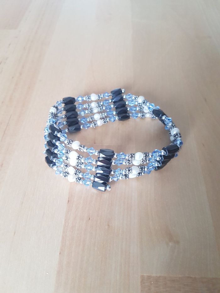 Bracelet collier ras de cou sautoir perles brillant à facettes bleu blanc aime,t