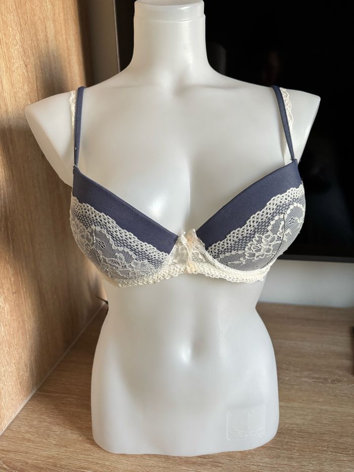 Soutien gorge etam dentelle bleu blanc 90C - photo numéro 2