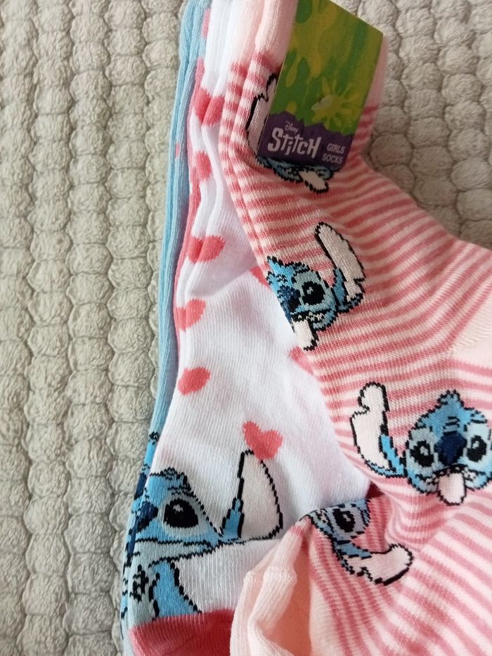 4 paires de chaussettes Stitch 31 34 - photo numéro 4