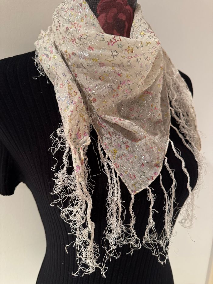 Keffieh tour de cou étoiles