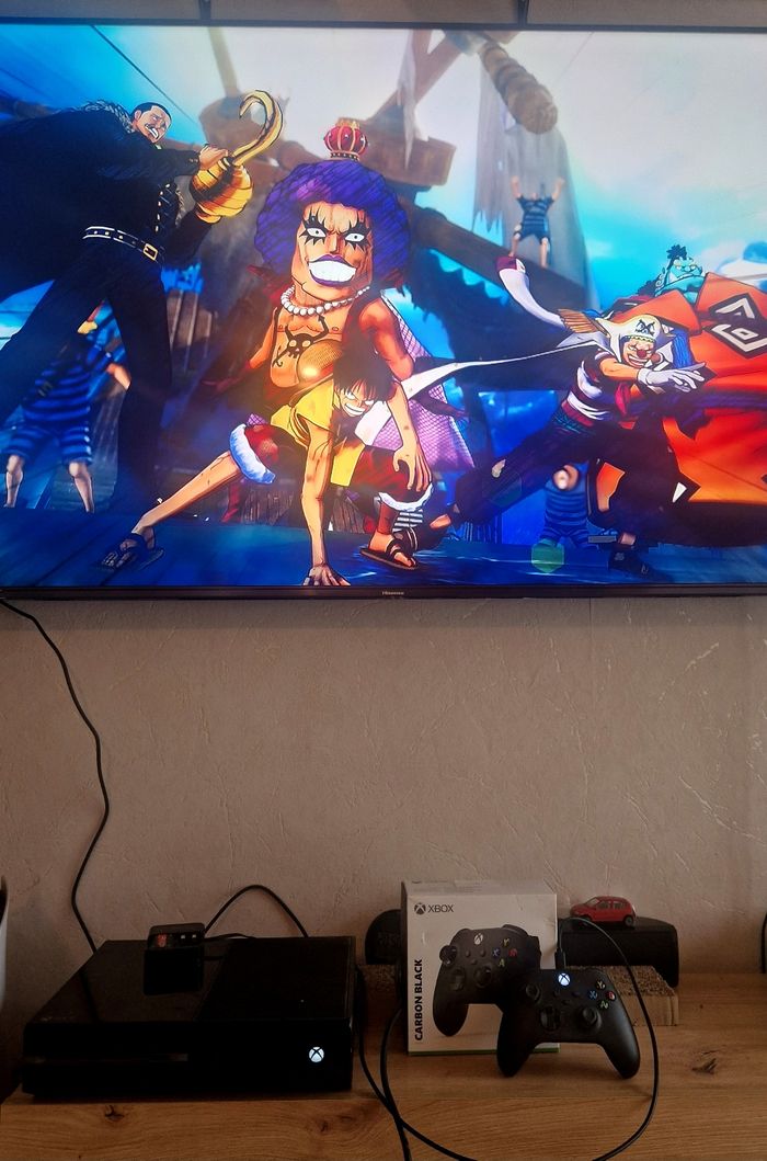 Console Microsoft Xbox One Xbox One 500Go Noire Manette Carbon Black - photo numéro 6