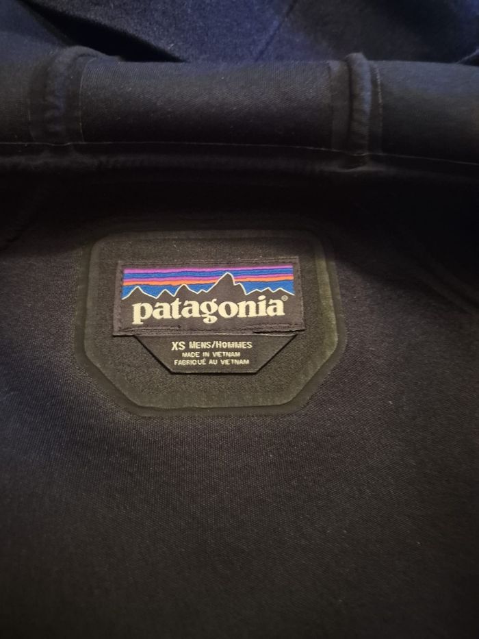 Veste / blouson Patagonia  bleu Marine - photo numéro 4