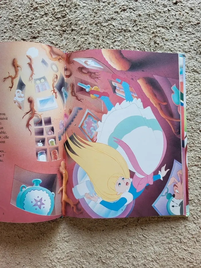 Livre enfant "Alice au pays des merveilles" - photo numéro 6