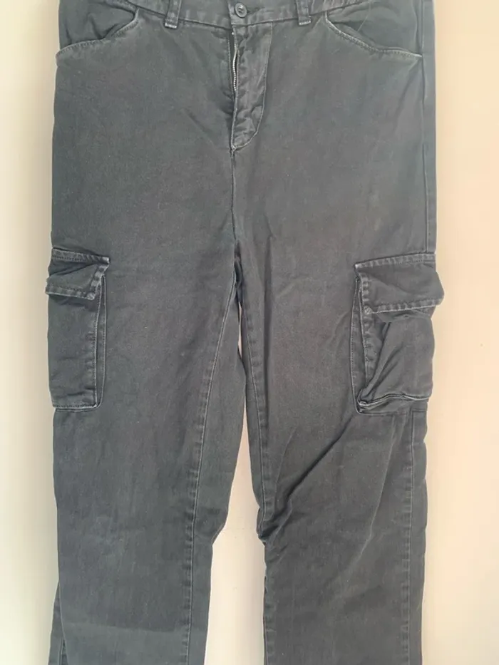 Jean noir cargo - photo numéro 2