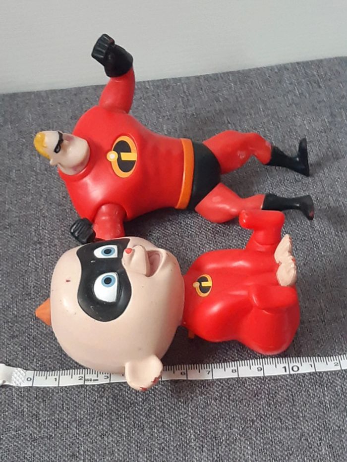 Lot de 2 figurines Disney / Pixar McDonald's Les Indestructibles - photo numéro 15