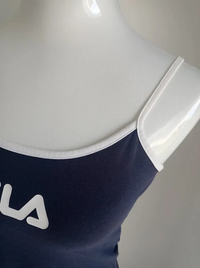 Top court bleu marine et bretelles blanches T.S Fila - photo numéro 2