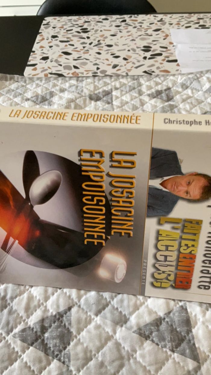 #la Josacine empoisonnée Christophe Hondelatte - photo numéro 4