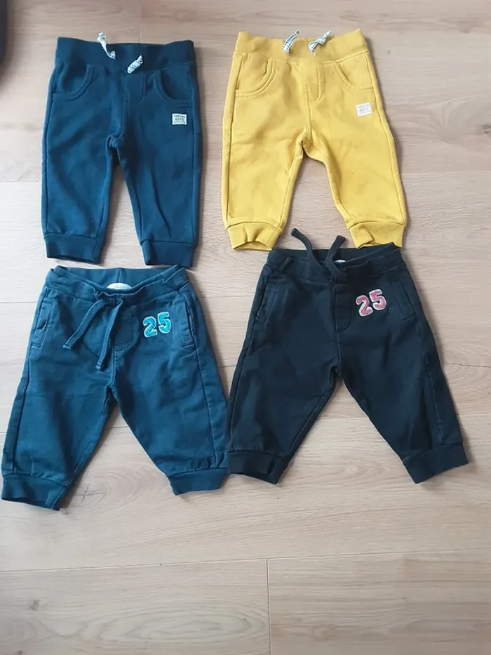 Lot de 4 bas de jogging taille 9 mois
