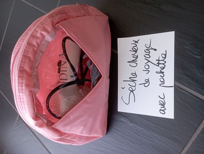 Sèche cheveux de voyage Neuf avec pochette - photo numéro 6