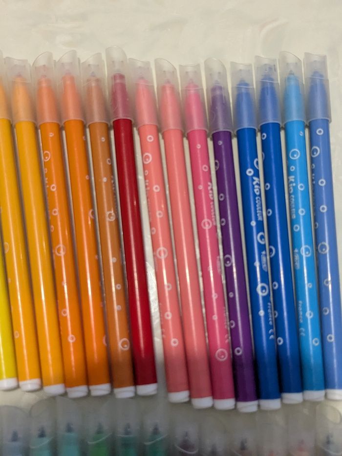 Lot de 29 feutres kids couleurs. - photo numéro 4