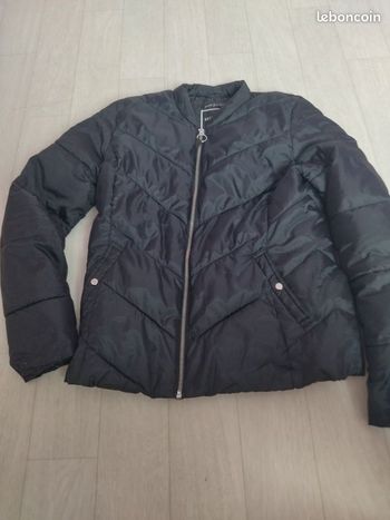 Blouson taille M Jennyfer