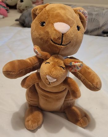 Peluche maman et bébé kangourou