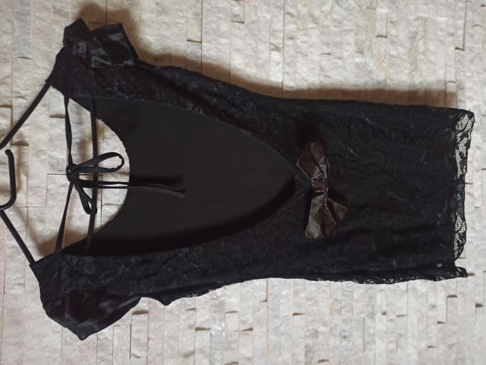 Mini Robe Dentelle Noire Dos Nu Femme Taille S - photo numéro 4