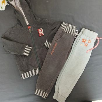 Ensemble survêtement 2ans