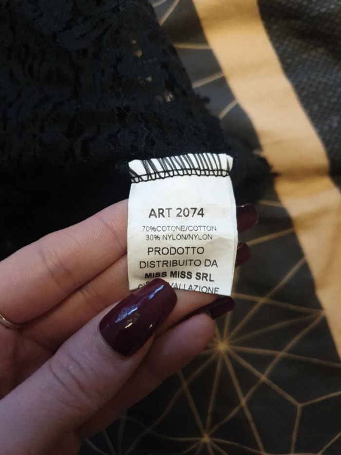 Haut entièrement en dentelle - photo numéro 6